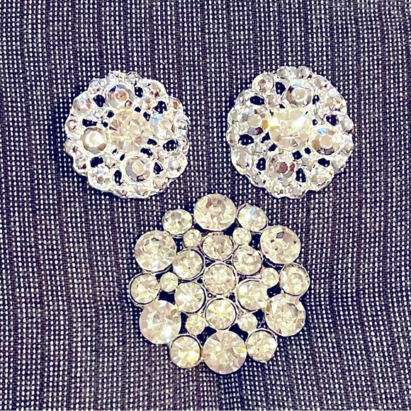 Vintage Rhinestone buttons set of three - Picture 1 of 2